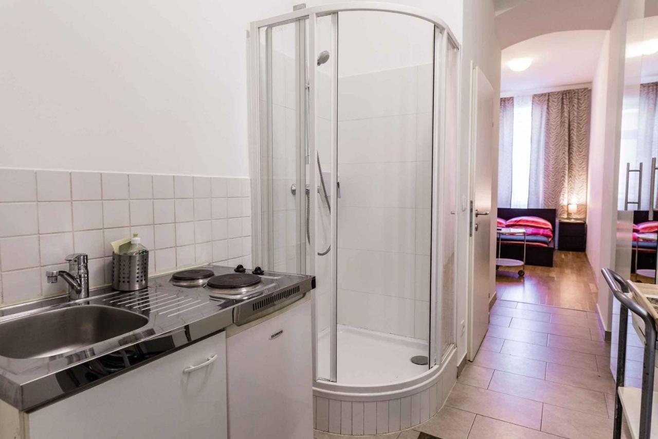 Flarent Economy Apartments Вена Экстерьер фото