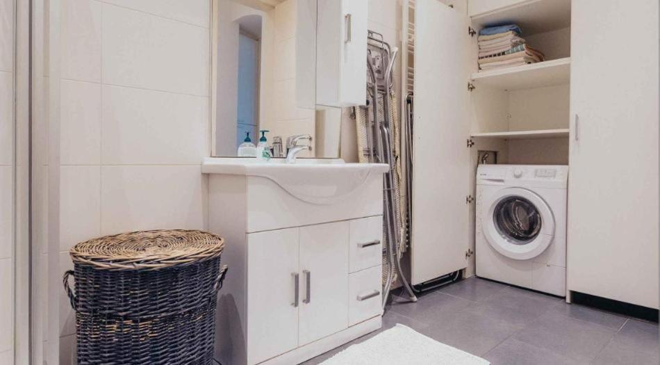 Flarent Economy Apartments Вена Экстерьер фото